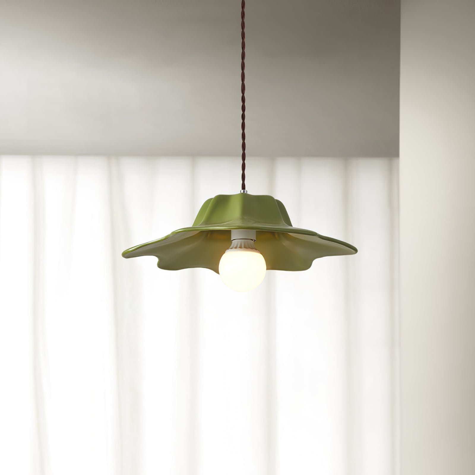 Alien Green Pendant Lamp measuring 16.5 inches in diameter and 3.9 inches in height (42cm x 10cm).