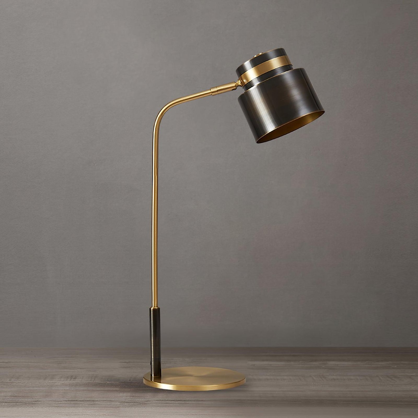 Ari Scandustrial Table Lamp with UK Plug: Dimensions 5.9″ x 11″ x 20.5″ (15cm x 28cm x 52cm), Brass+Black