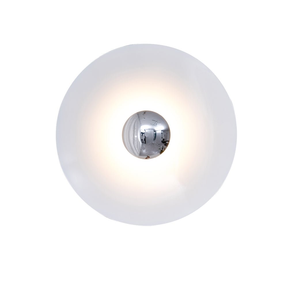 Wall Light in White Ginger with 23.6 Inch Diameter and Height, Emitting a Cool White Light (or 60cm x 60cm).