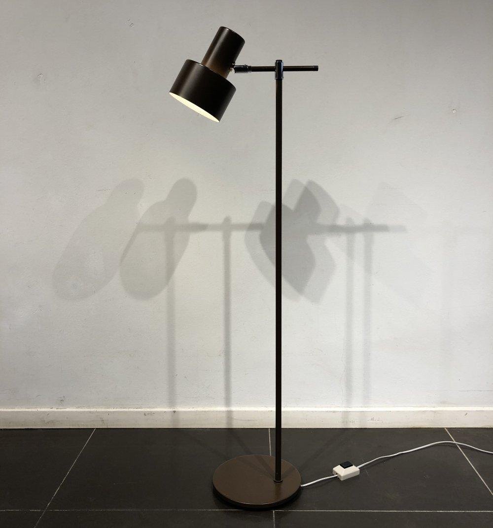 Black Lento Floor Lamp - UK Plug, 17.7" Diameter x 57" Height (45cm x 145cm)