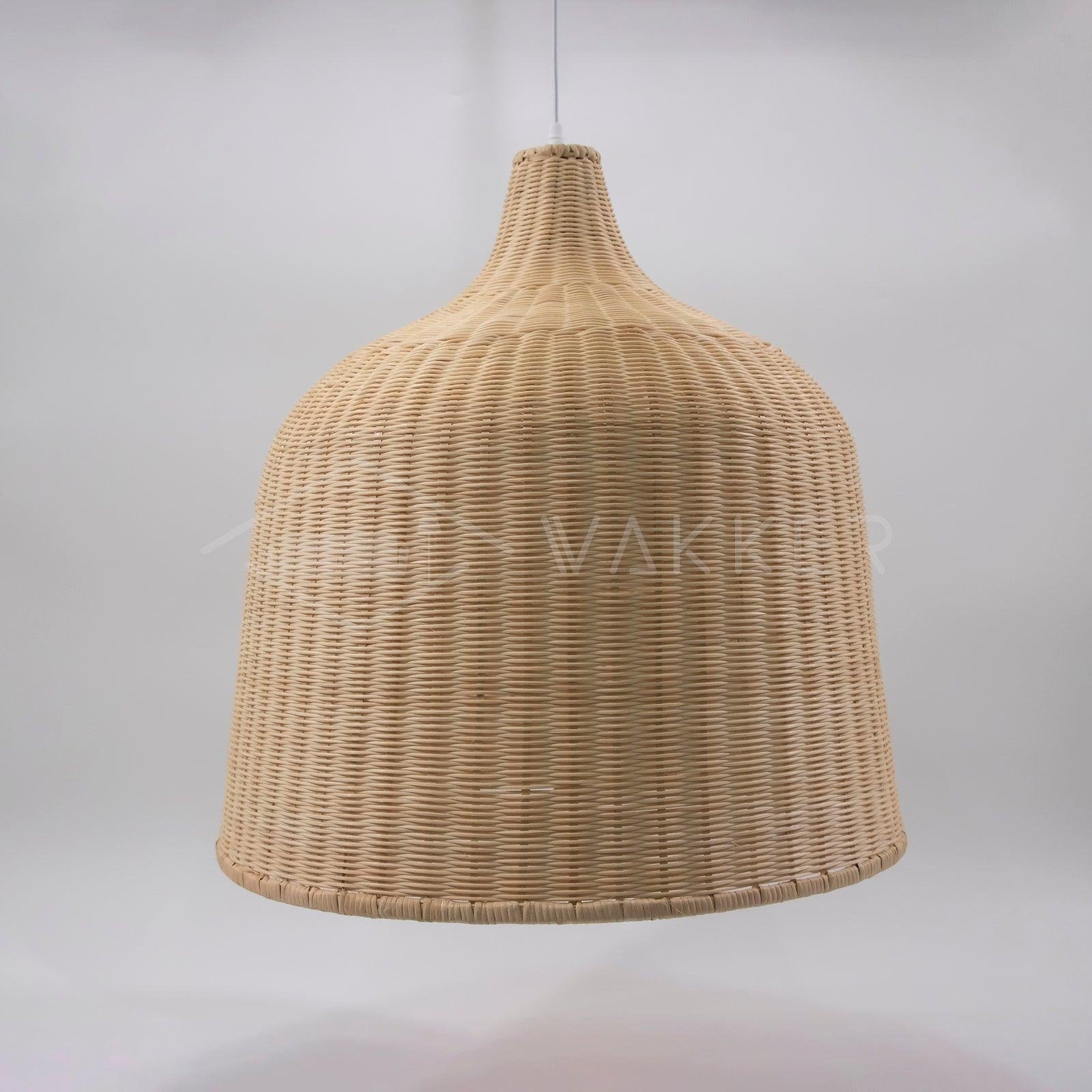 Rattan Pendant Light with a Diameter of 13.8 inches and a Height of 13.8 inches (35cm x 35cm)